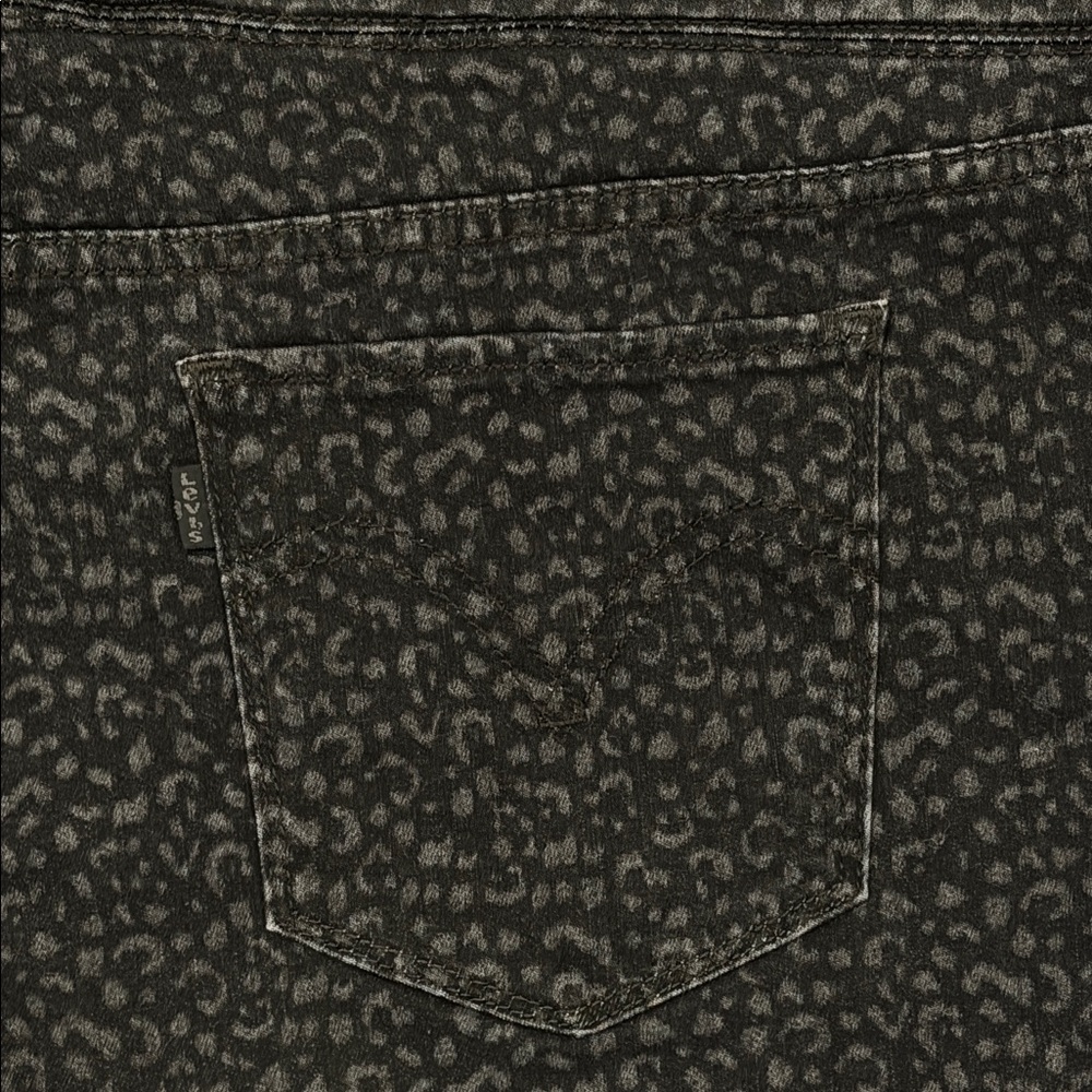 Levi's Women’s Leopard Patterned Black Stretch Leggings Skinny Jeans Size 22 - Picture 5 of 6